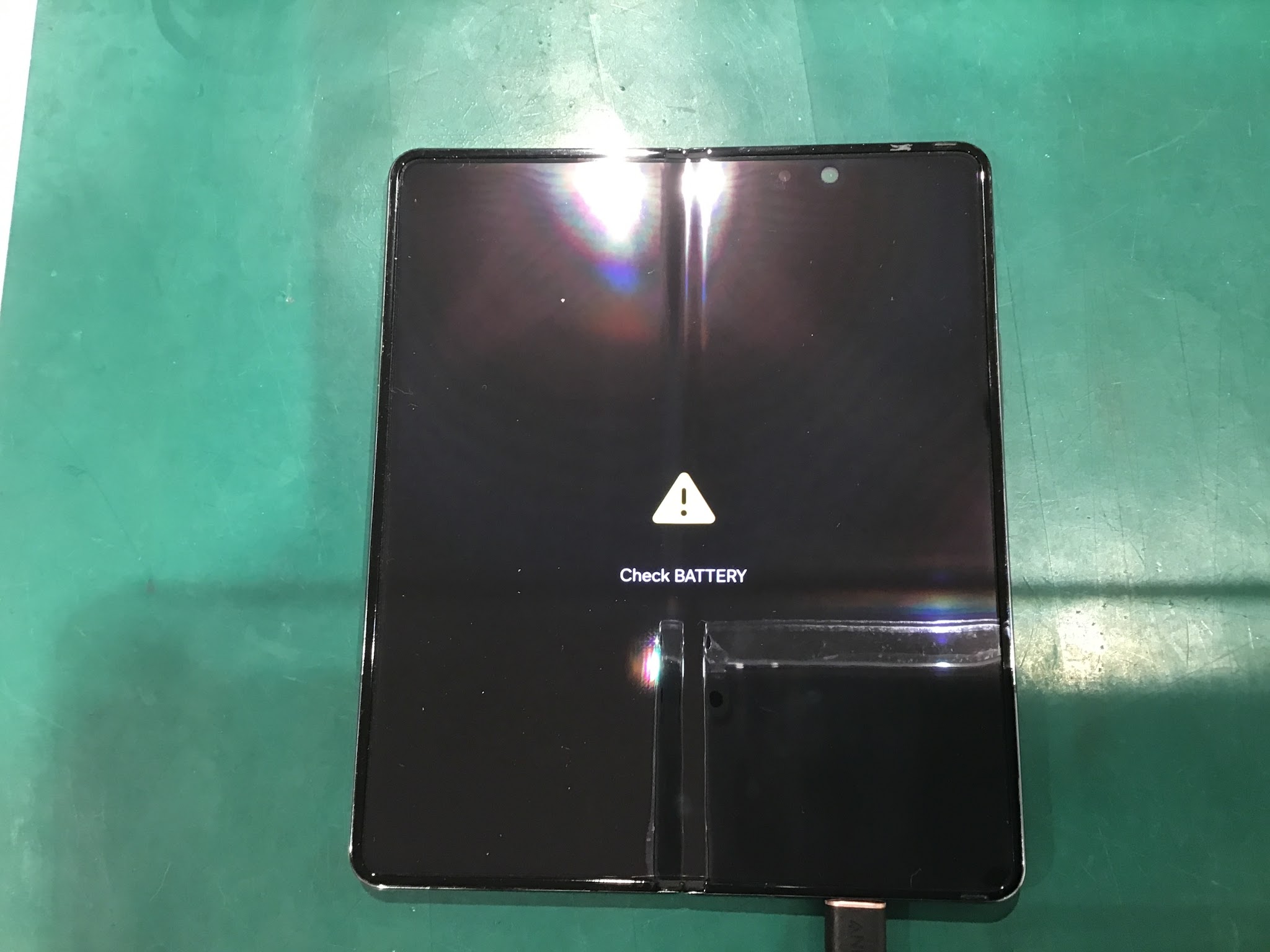 Galaxy Z Fold4の修理はデータそのまま・最短即日修理のスマホ修理工房丸井錦糸町店にご相談ください！！